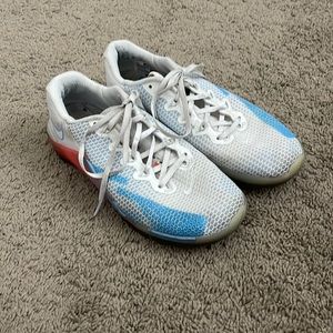 Women’s Nike metcon size 8.5
